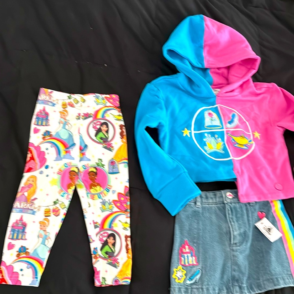 NWT Disney 3 pieces hoodie , skirt & legging set